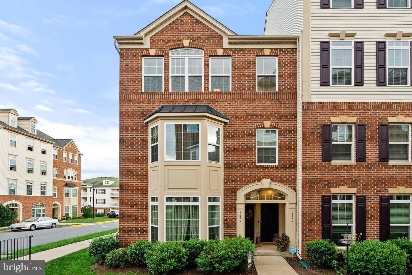 Pristine,  end unit townhouse-style condo! The covered entryway will lead you upstairs to the great room with vaulted ceilings and an abundance of natural light. The kitchen opens to the great room, perfect for entertaining. Hardwood flooring throughout the entire kitchen and great room area. Crown molding in both bedrooms and bathrooms. In the kitchen, you’ll find granite counters, gas cooking, and stainless appliances. Laundry room featuring full-size washer and dryer. The primary bedroom includes a walk-in closet, private balcony, and an on-suite with double vanity and dual showerheads. The level rounds out with a second bedroom and second full bathroom. Lastly, you’ll find a single-car garage and full-size driveway for a second vehicle. Water included in Association Dues (paid by owner). The property has easy access to route 29, restaurants, shopping, and miles of walking paths. Enjoy low-maintenance living today! Disclosure: Seller has an immediate family relationship with the Listing Agent.
BONUS: Condo comes mostly furnished; bedrooms excluded!!!