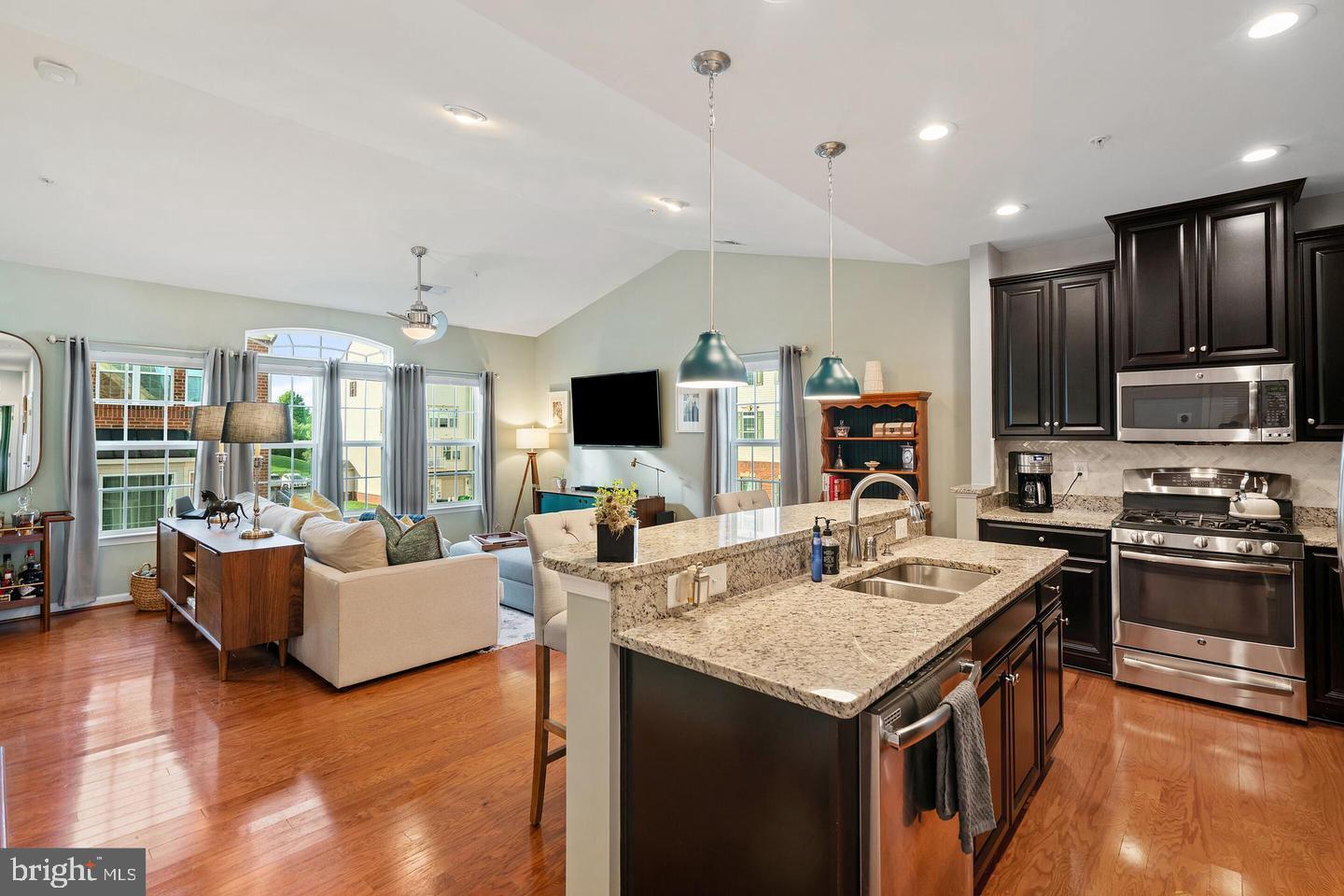 SOMERSET CONDO - Residential Lease