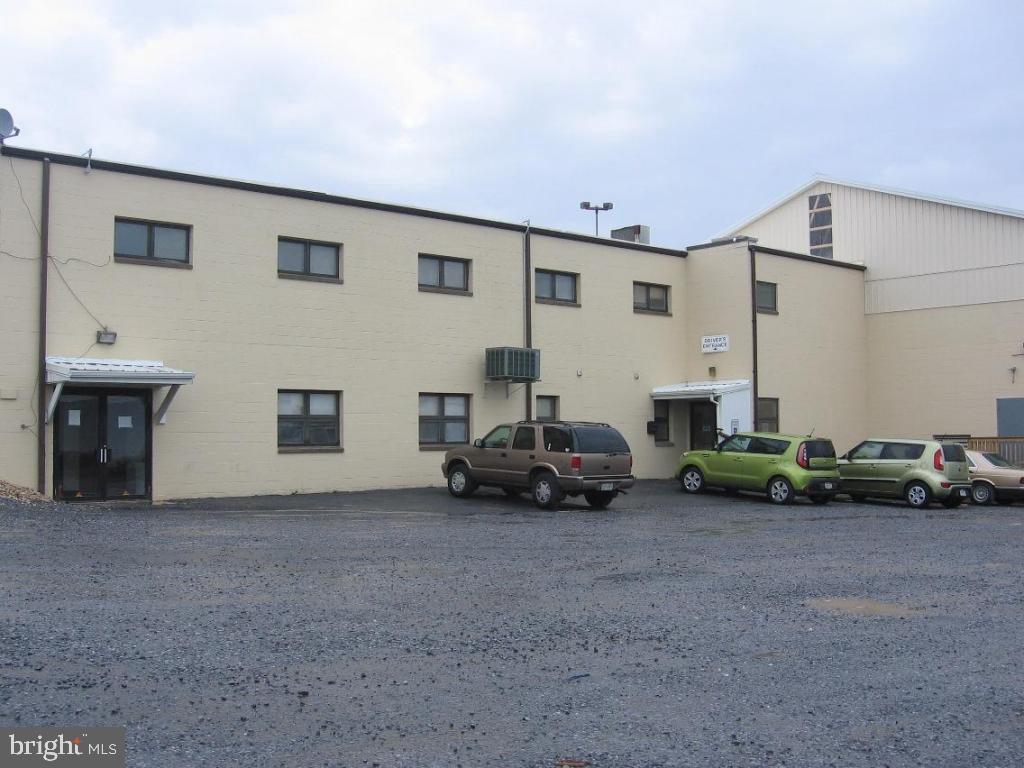 BOWMANSVILLE - Commercial Sale