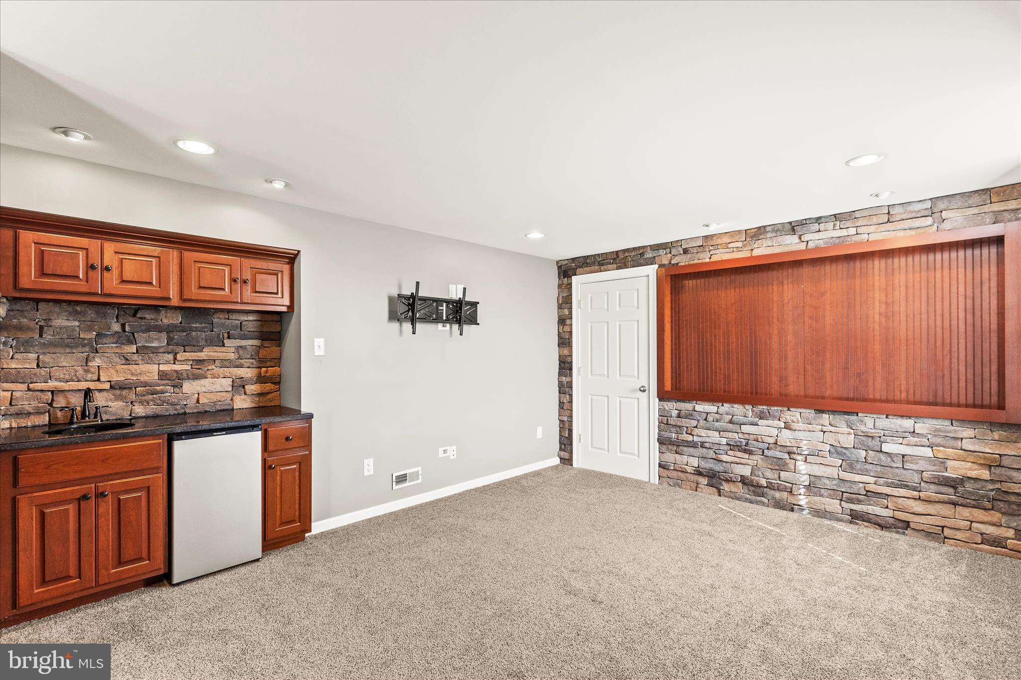 RUSSETT FARMS - Residential