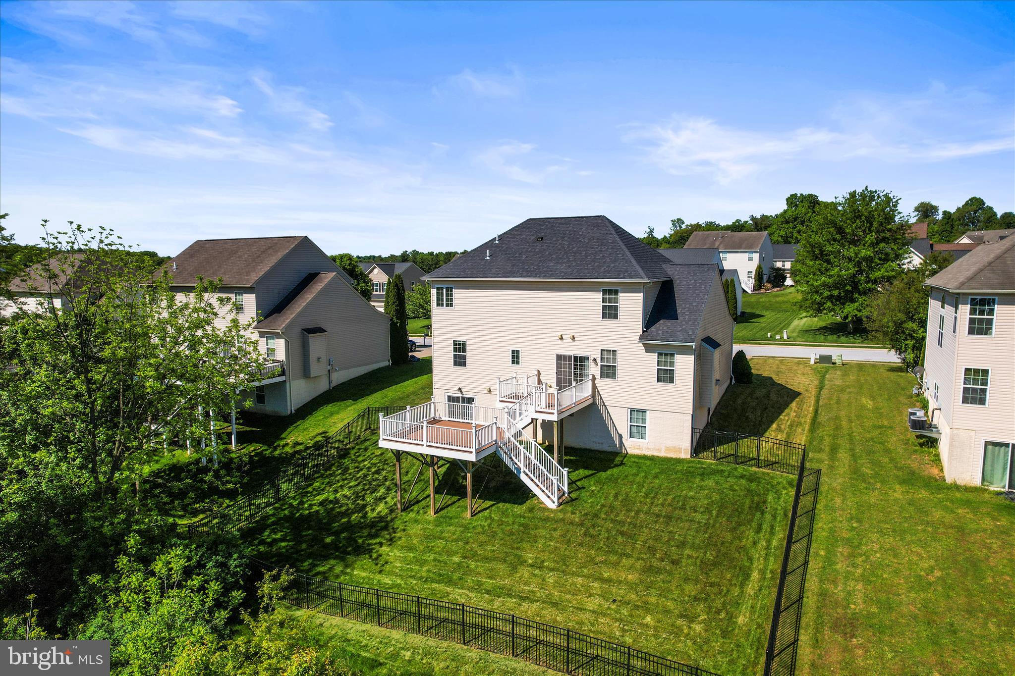 RUSSETT FARMS - Residential