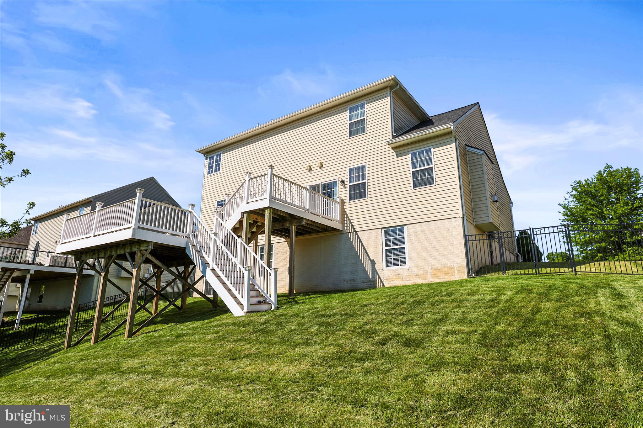 RUSSETT FARMS - Residential