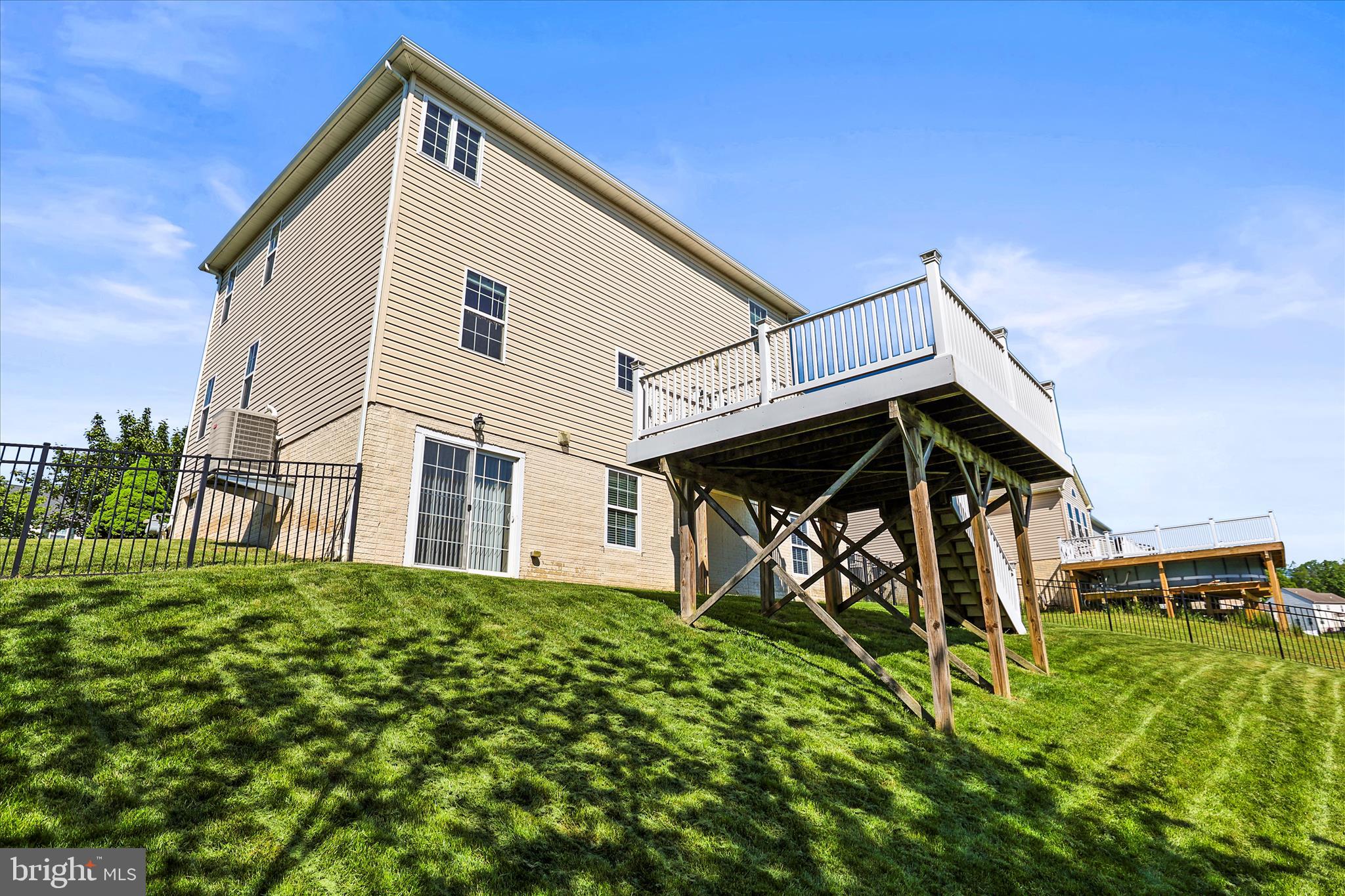 RUSSETT FARMS - Residential