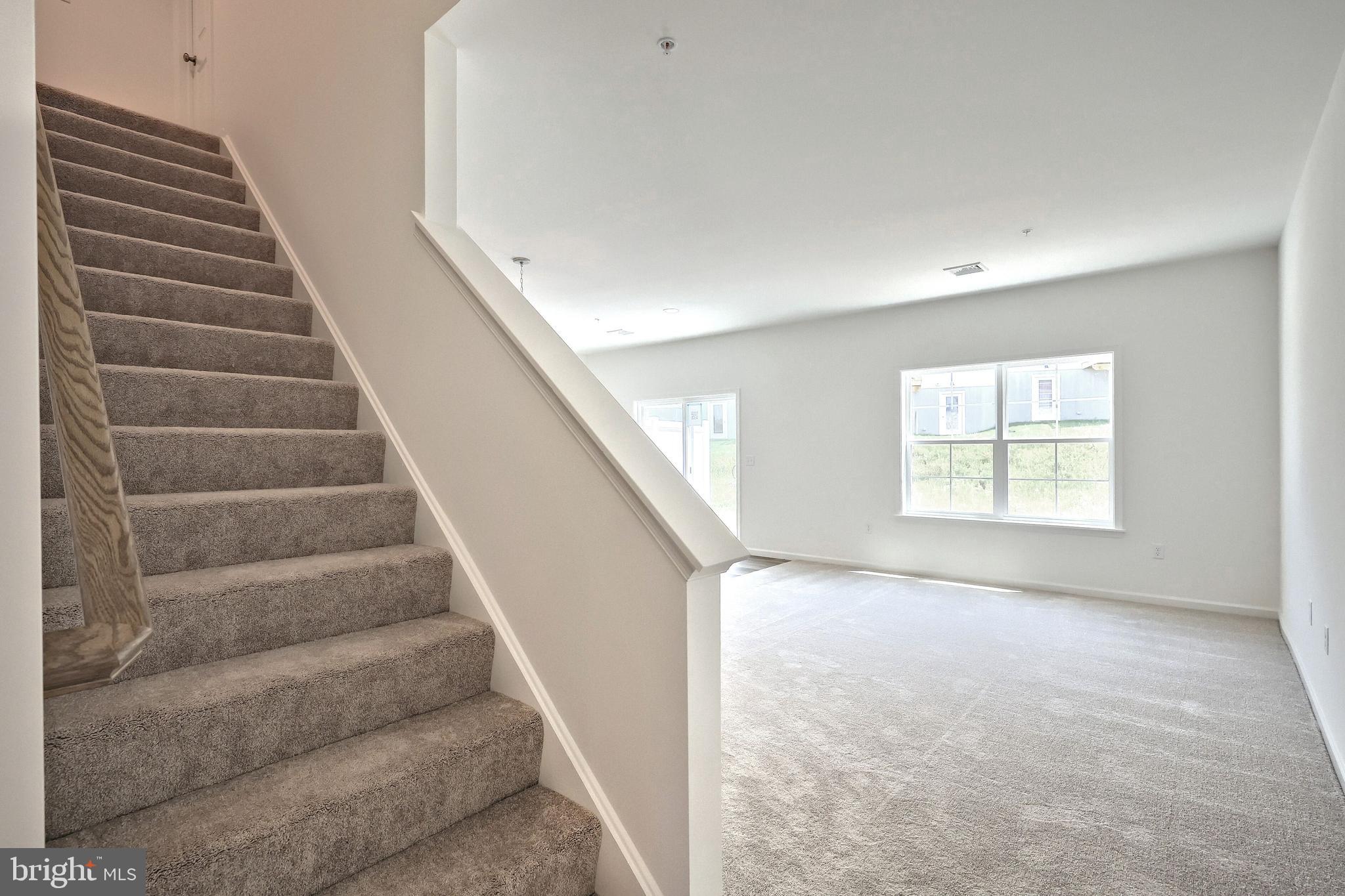 THE TOWNES AT BRIAR CREEK - Residential