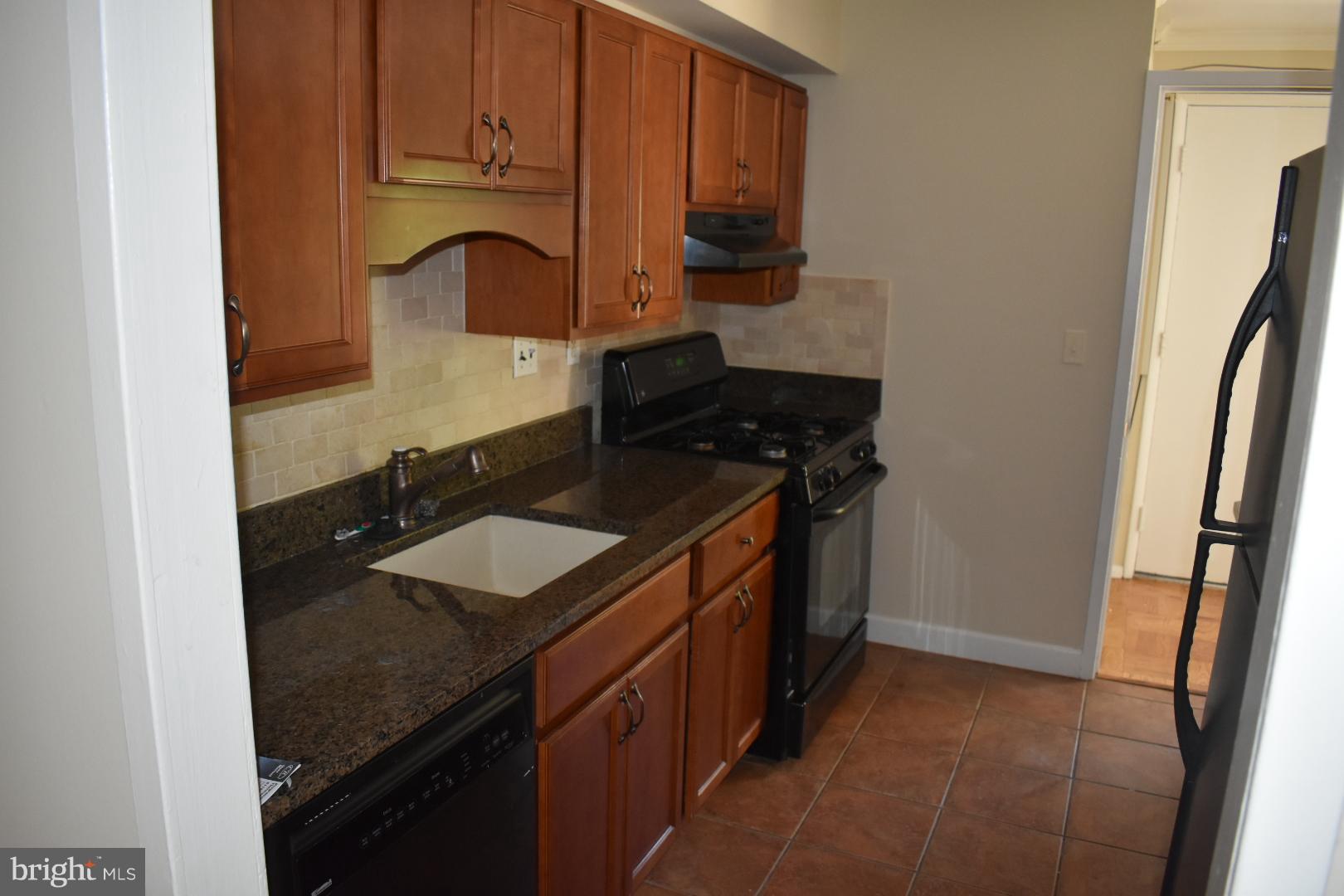 SPRINGLAKE - Residential Lease