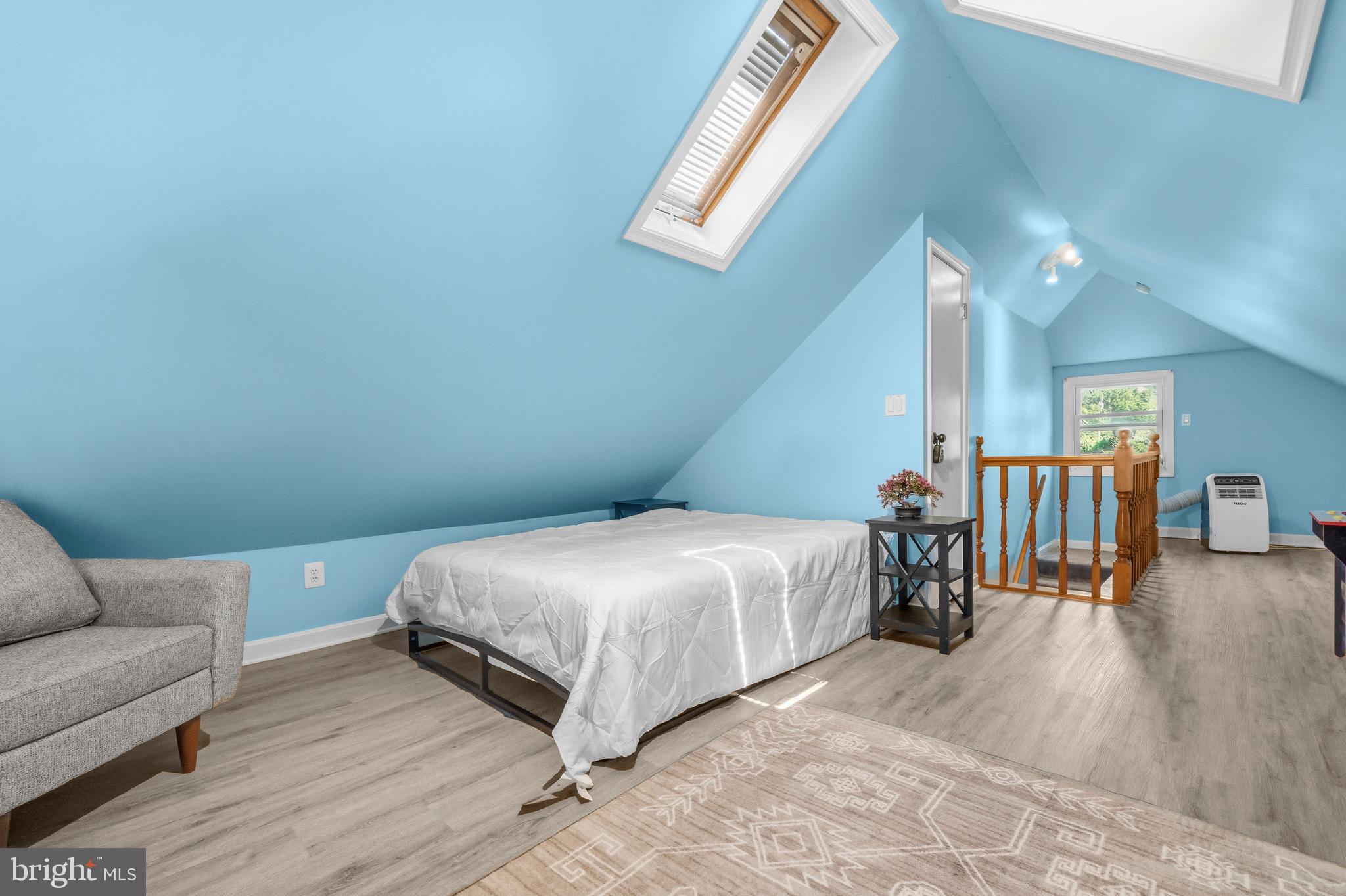 AVALON SHORES - Residential