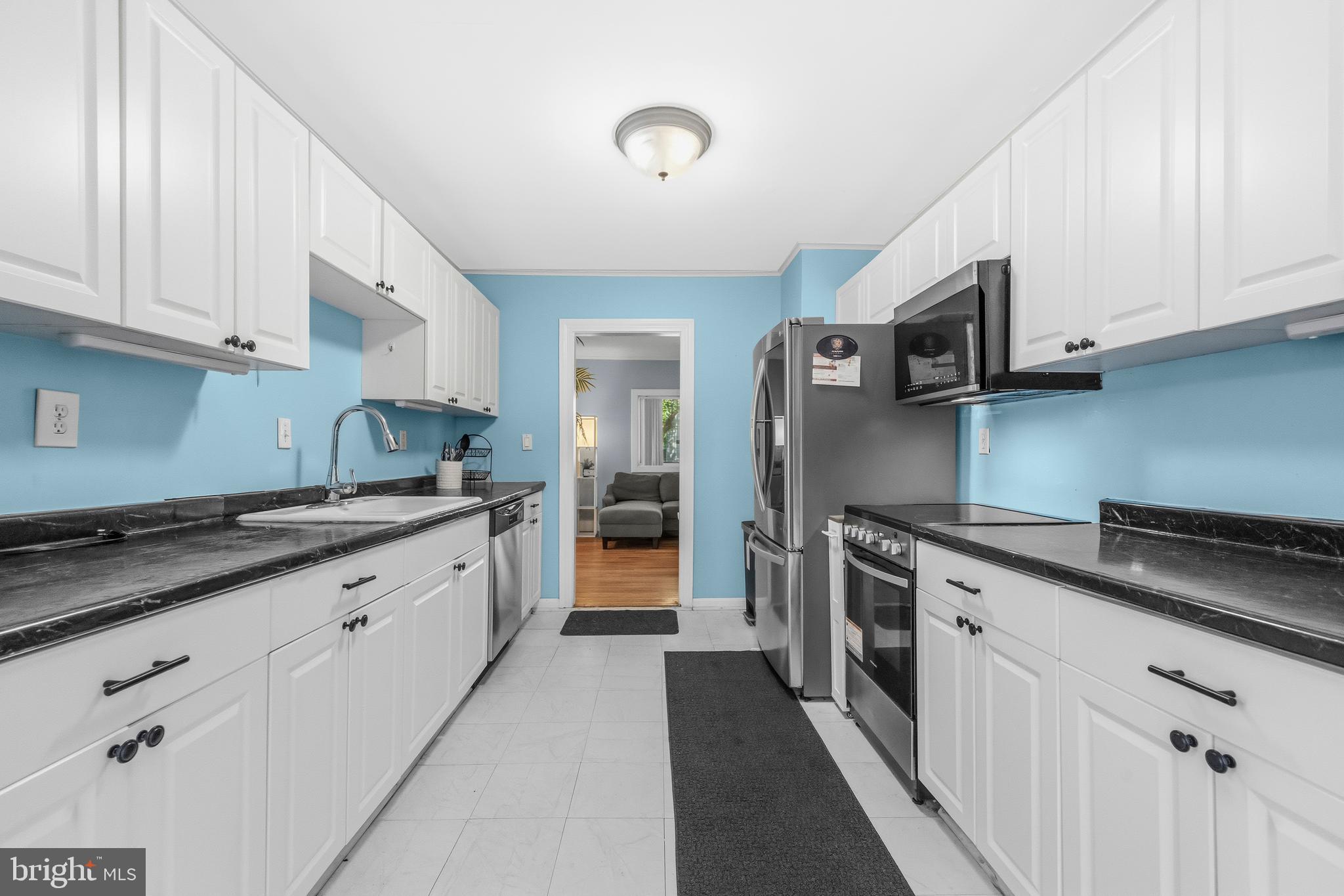 AVALON SHORES - Residential