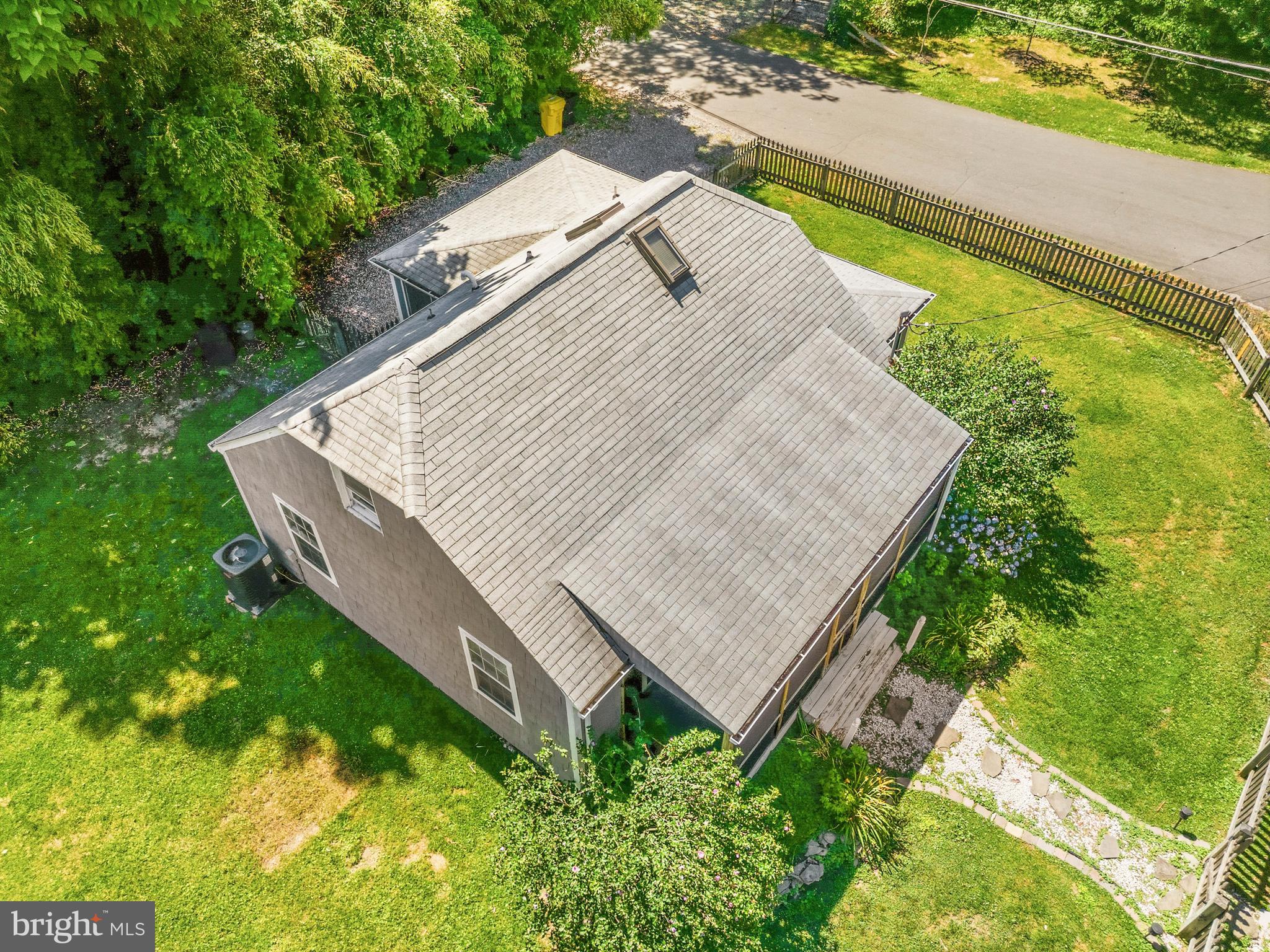 AVALON SHORES - Residential