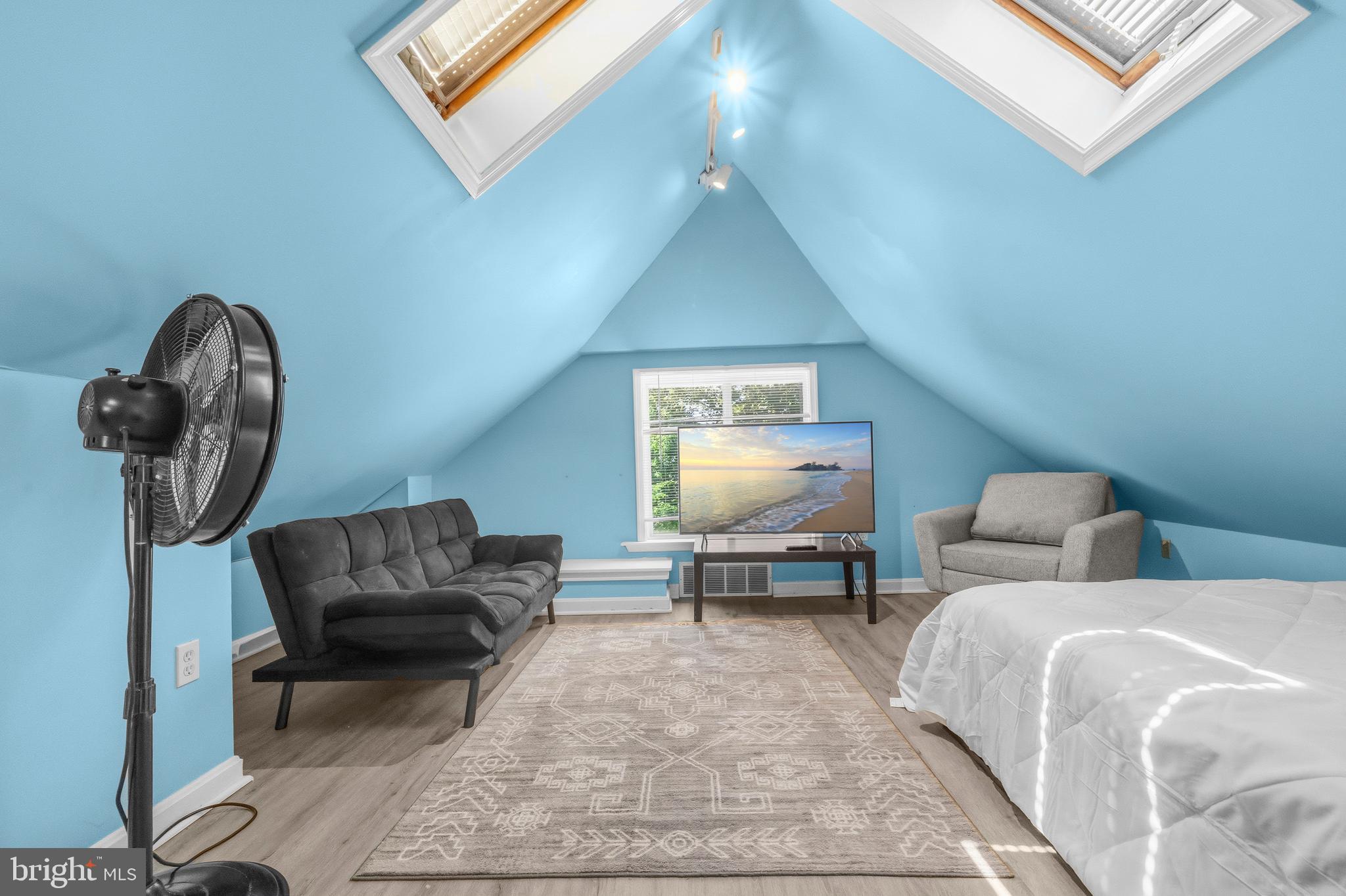 AVALON SHORES - Residential