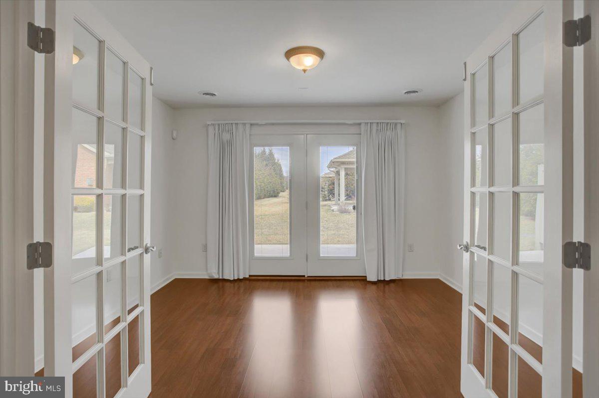 LONG MEADOW - Residential