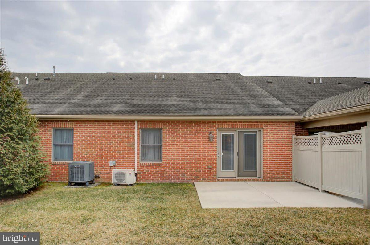 LONG MEADOW - Residential