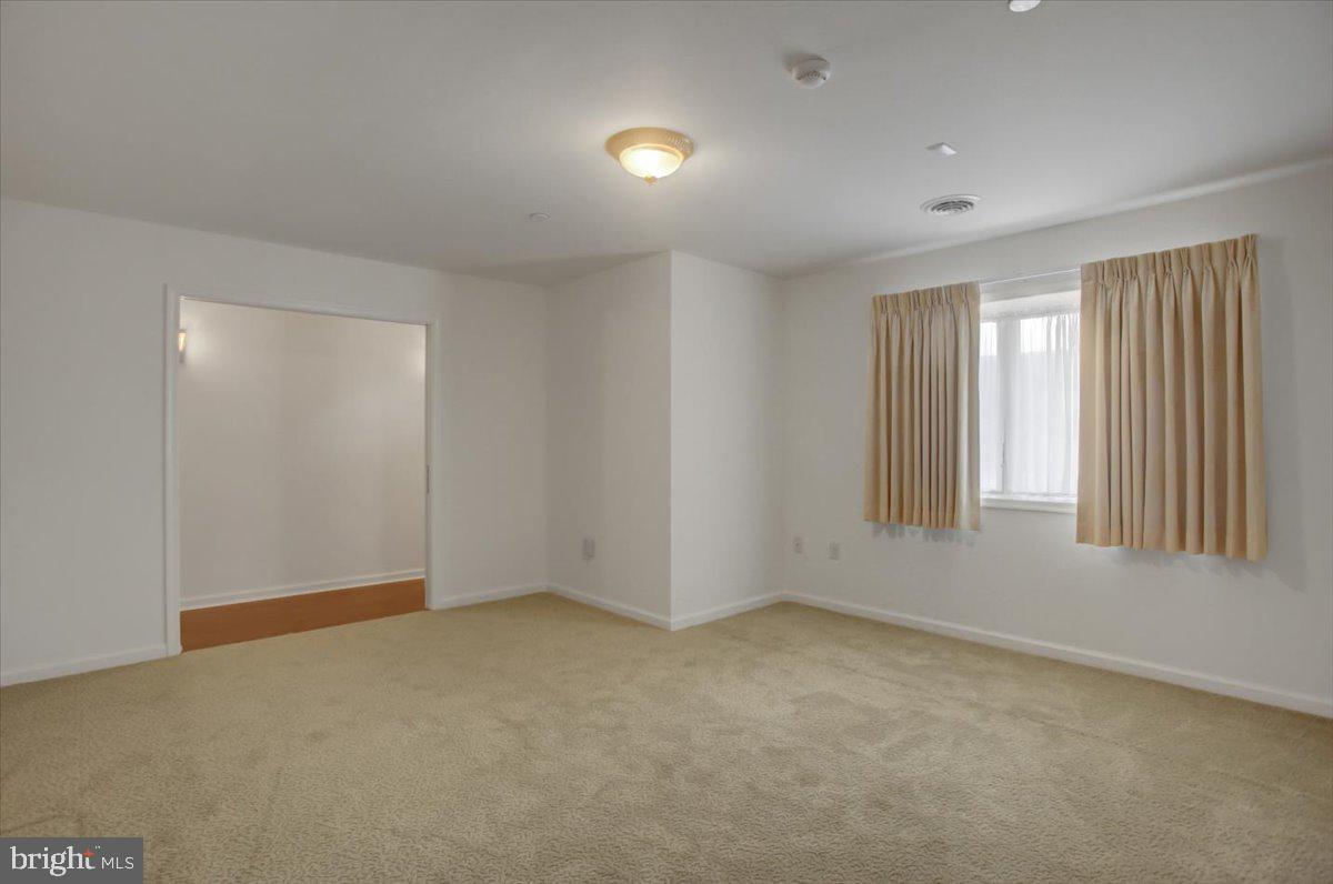 LONG MEADOW - Residential