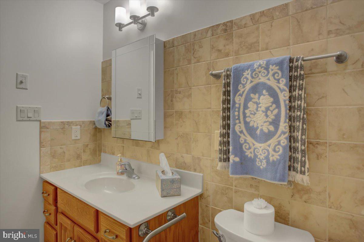 LONG MEADOW - Residential