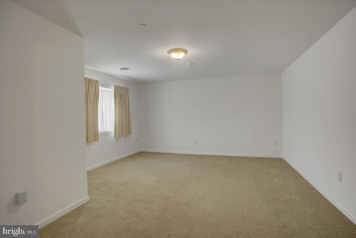 LONG MEADOW - Residential