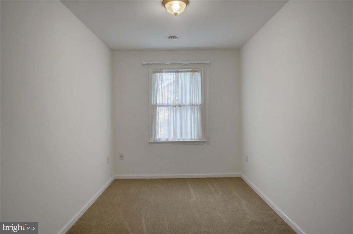 LONG MEADOW - Residential