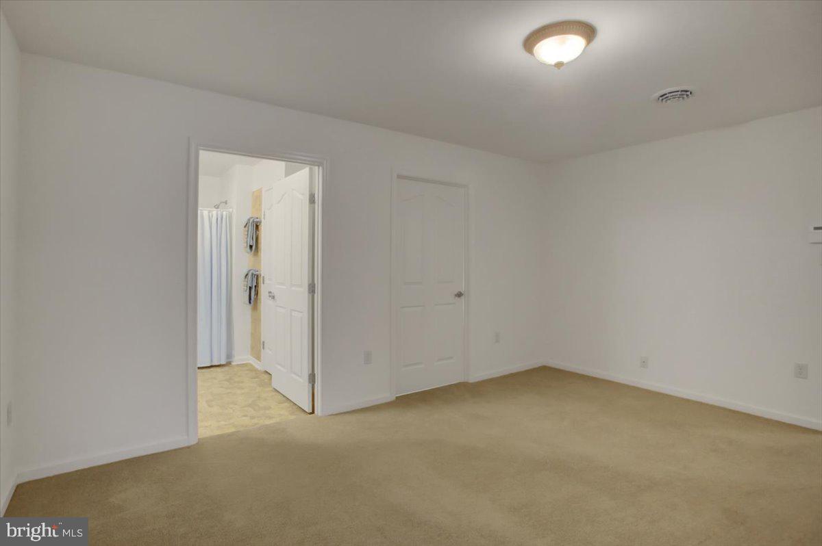 LONG MEADOW - Residential