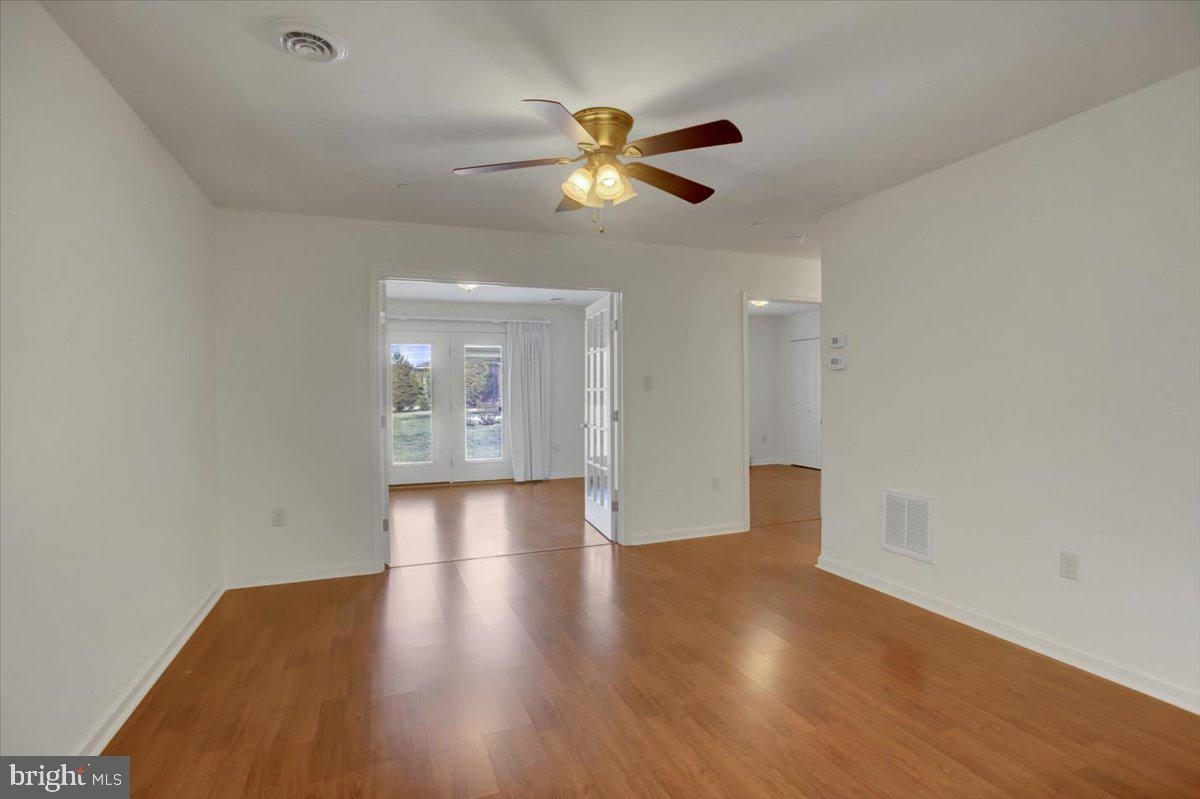 LONG MEADOW - Residential