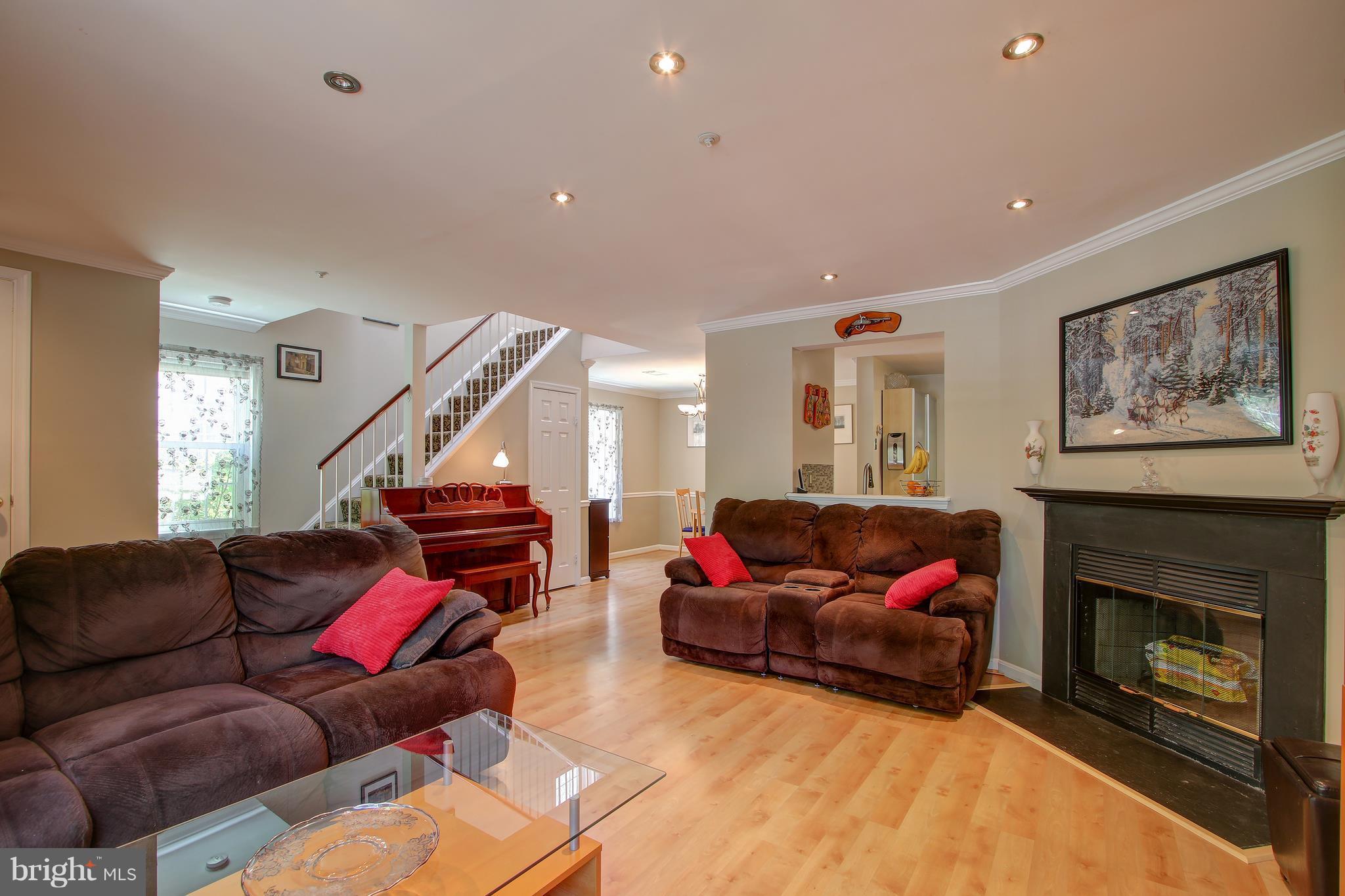 WOODFIELD AT MANCHESTER - Residential