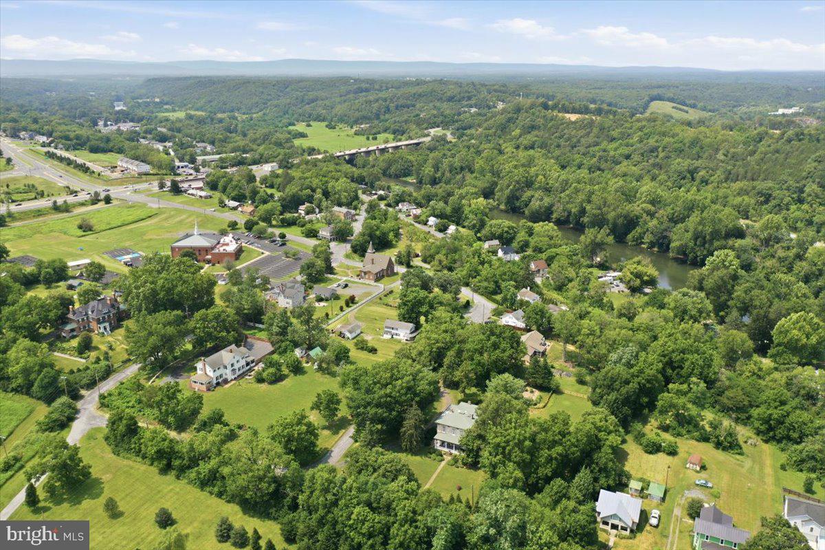 RIVERTON - Residential