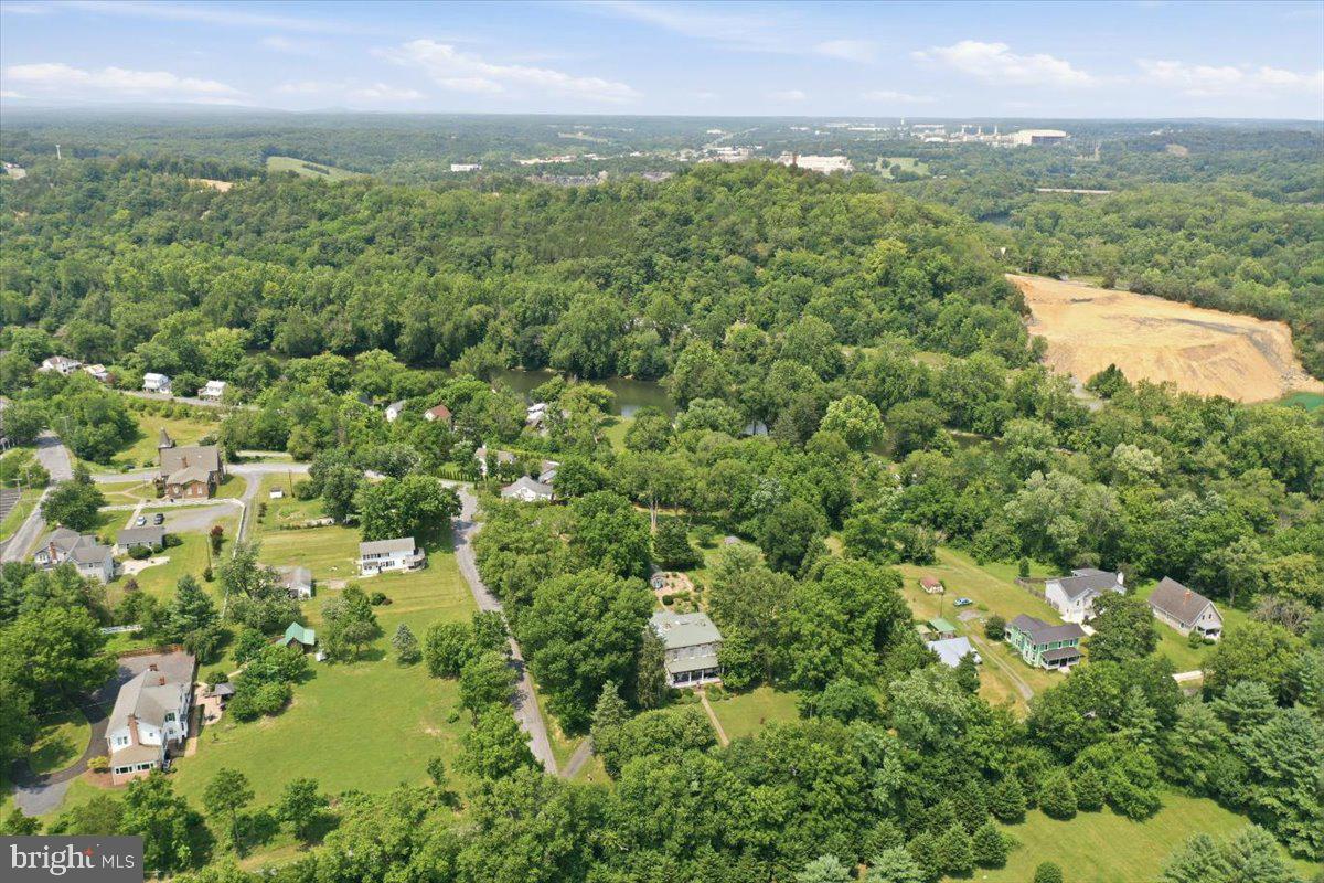 RIVERTON - Residential