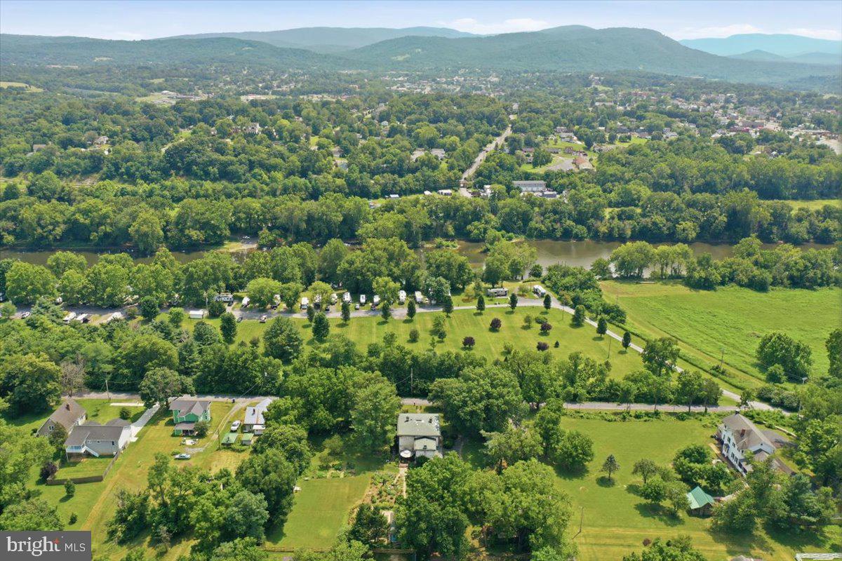 RIVERTON - Residential