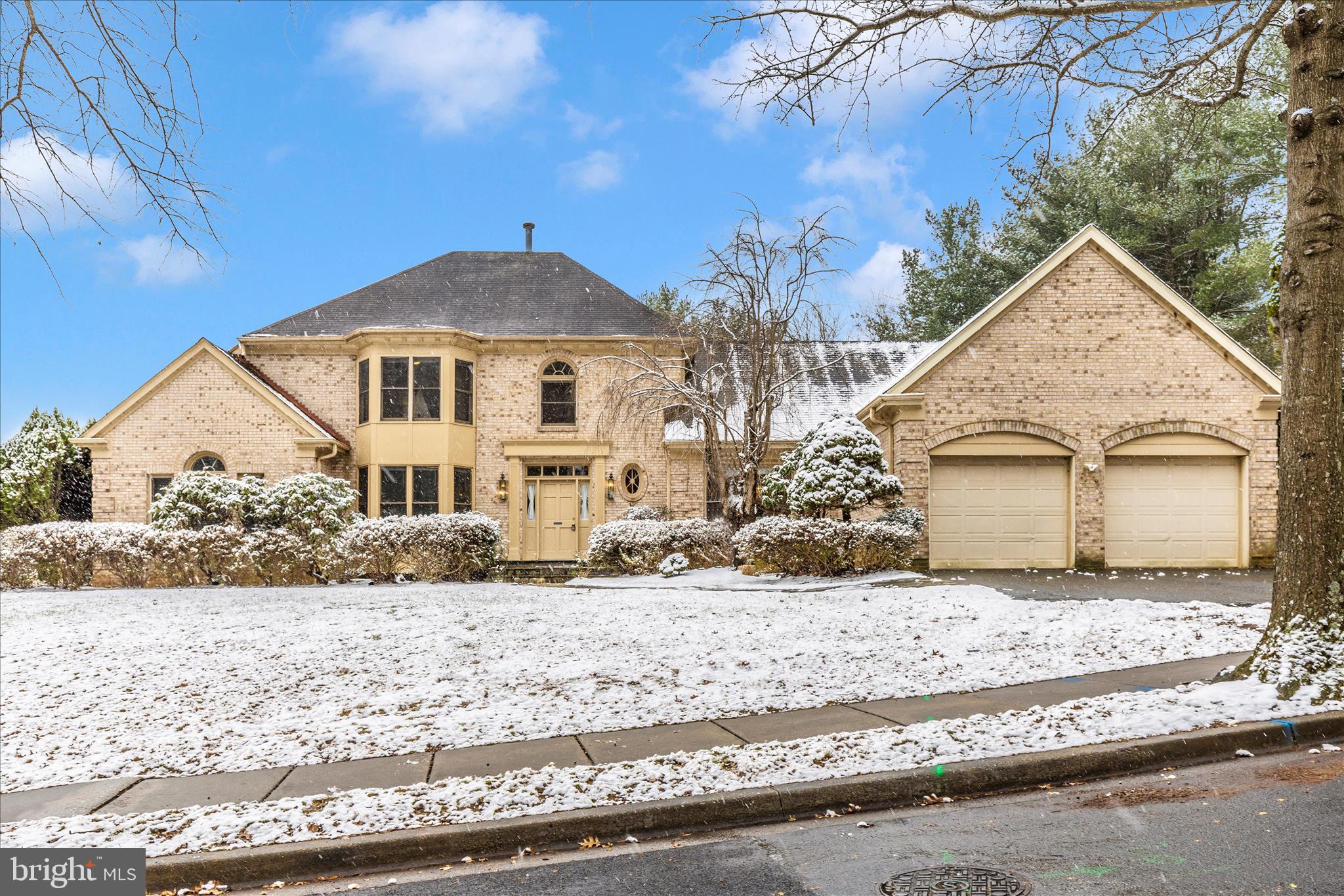 KENTSDALE ESTATES - Residential