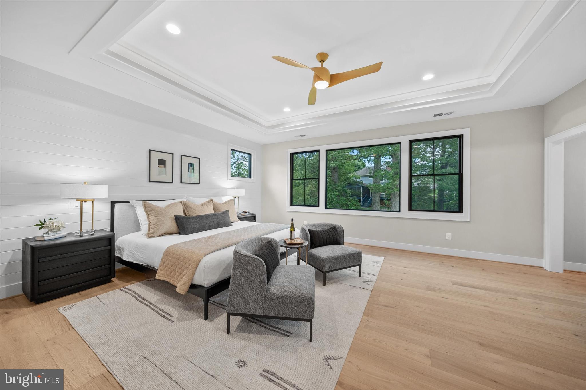 OAKWOOD - Residential