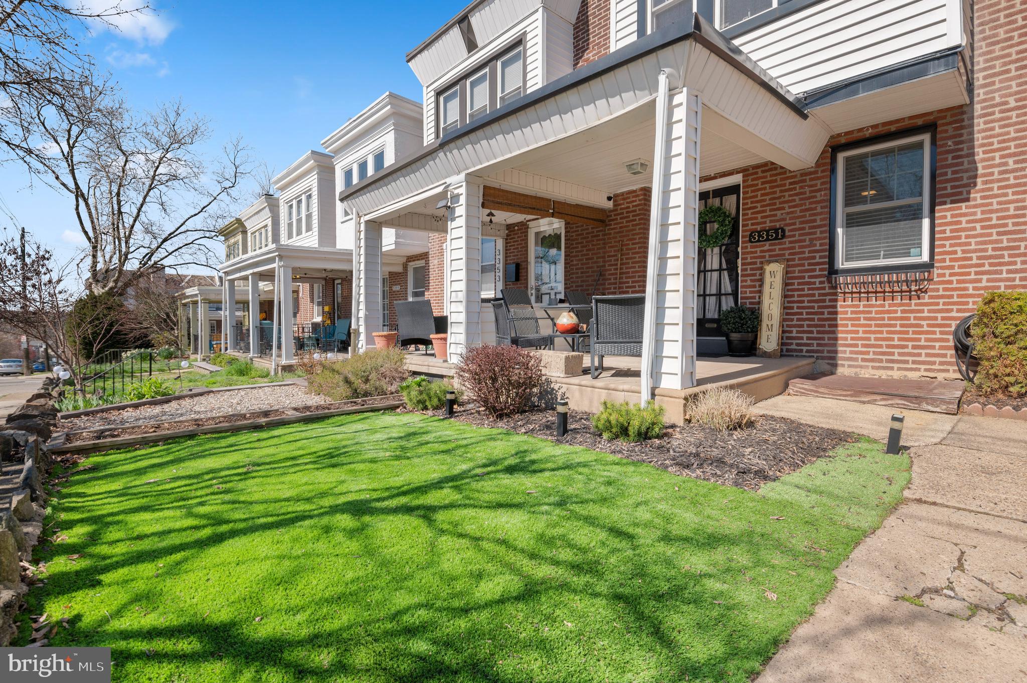 EAST FALLS - Residential Lease