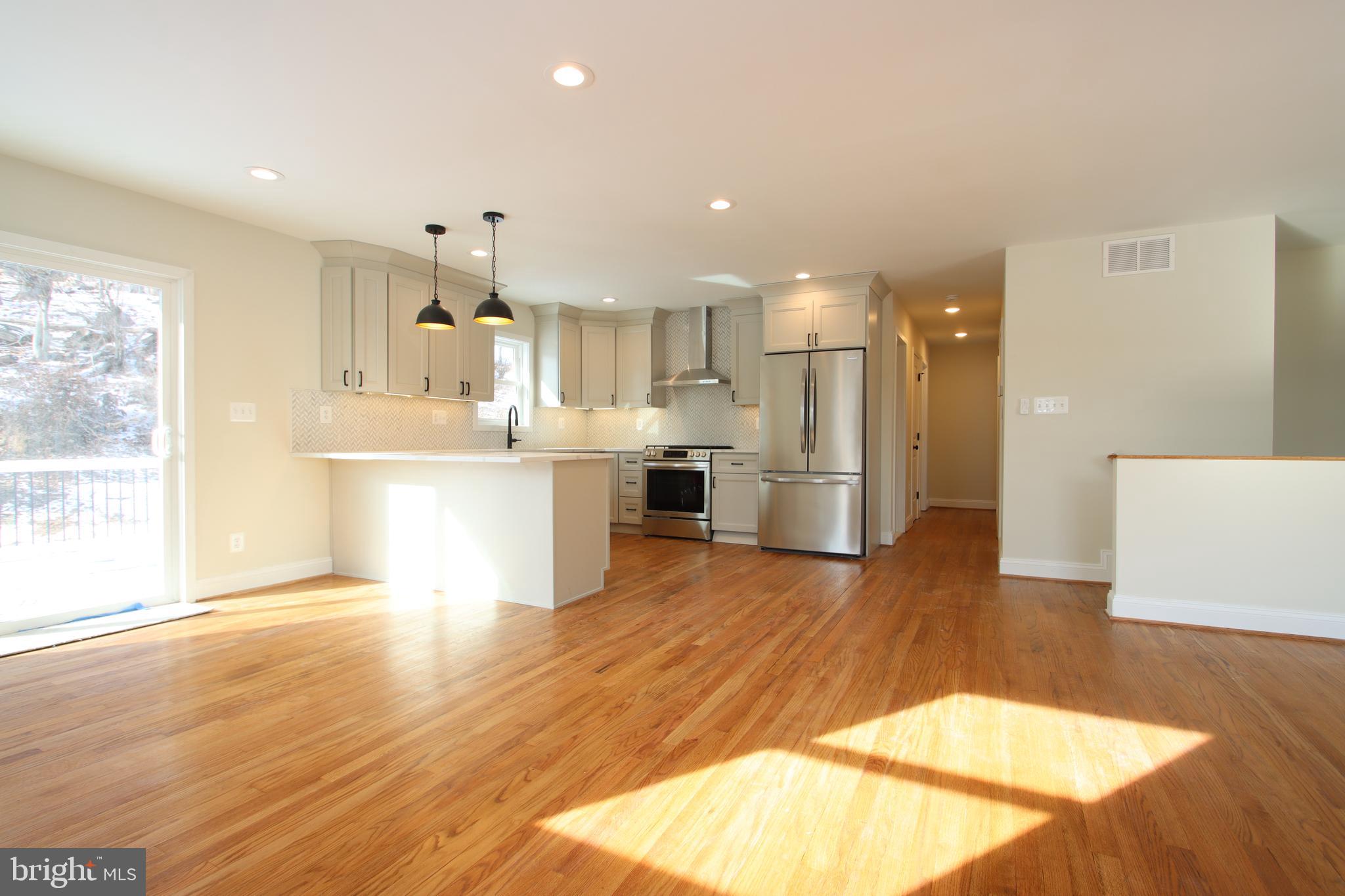 HUNTERS RIDGE - Residential