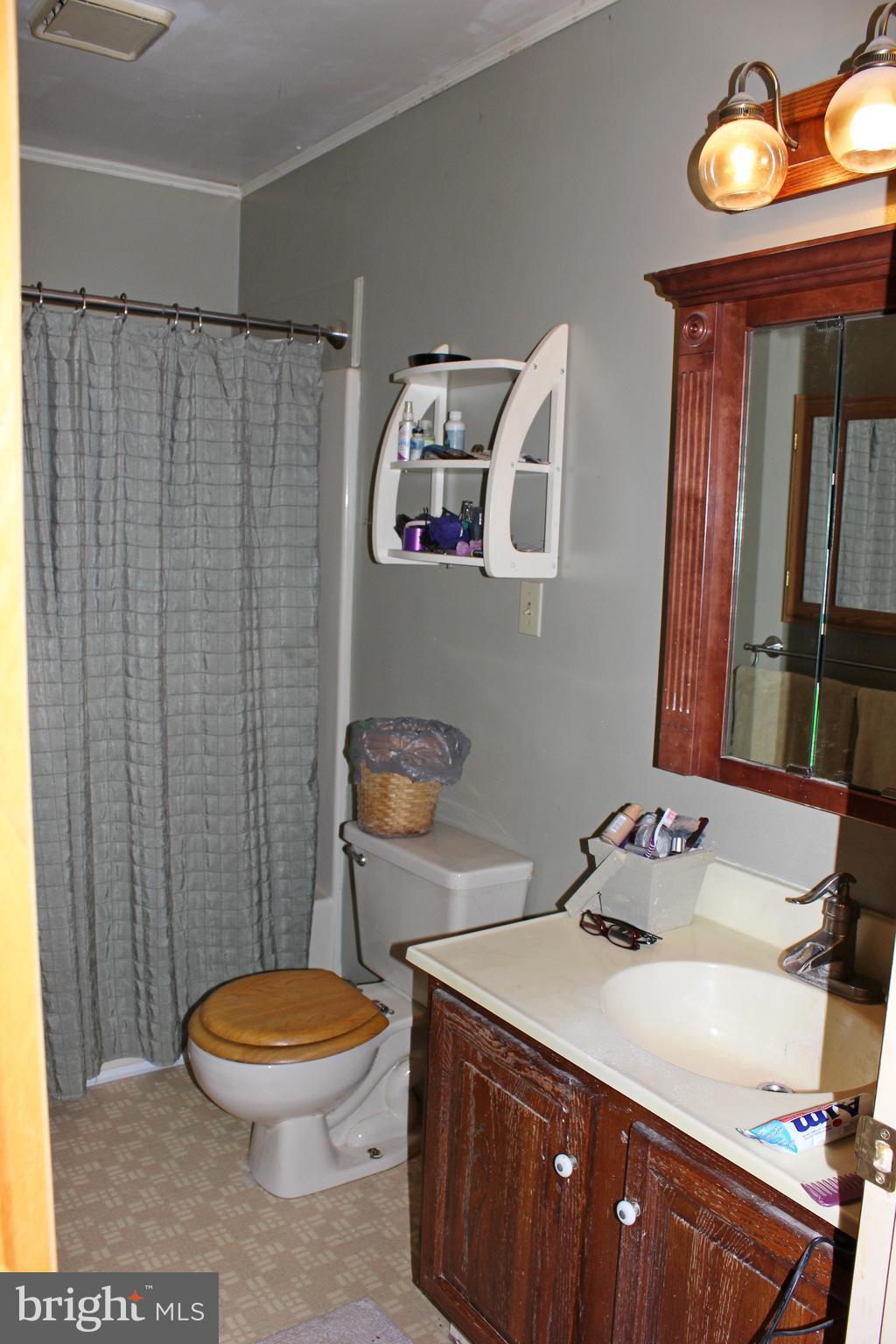 VILLAGE OF RIVERVIEW - Residential