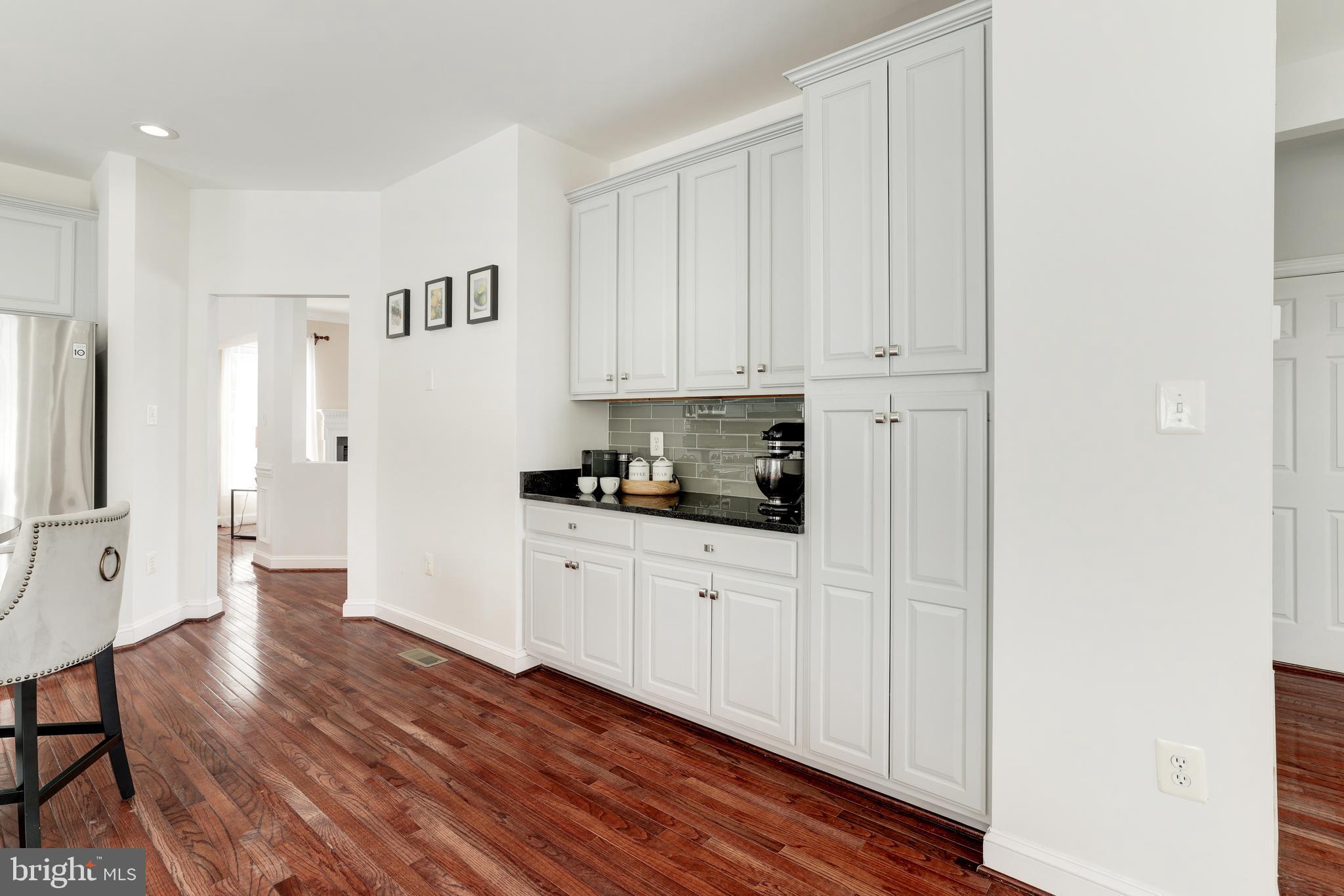 OAK KNOLL FARMS - Residential