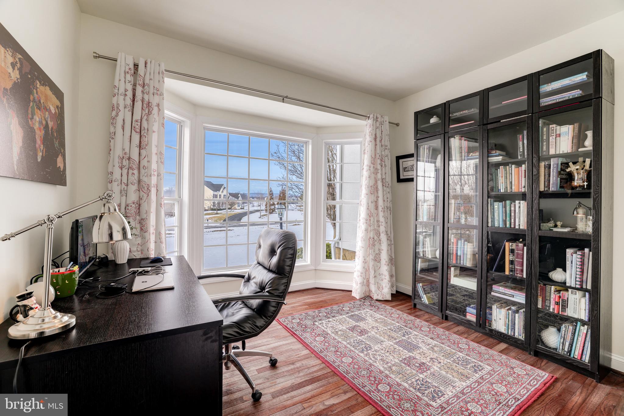 OAK KNOLL FARMS - Residential
