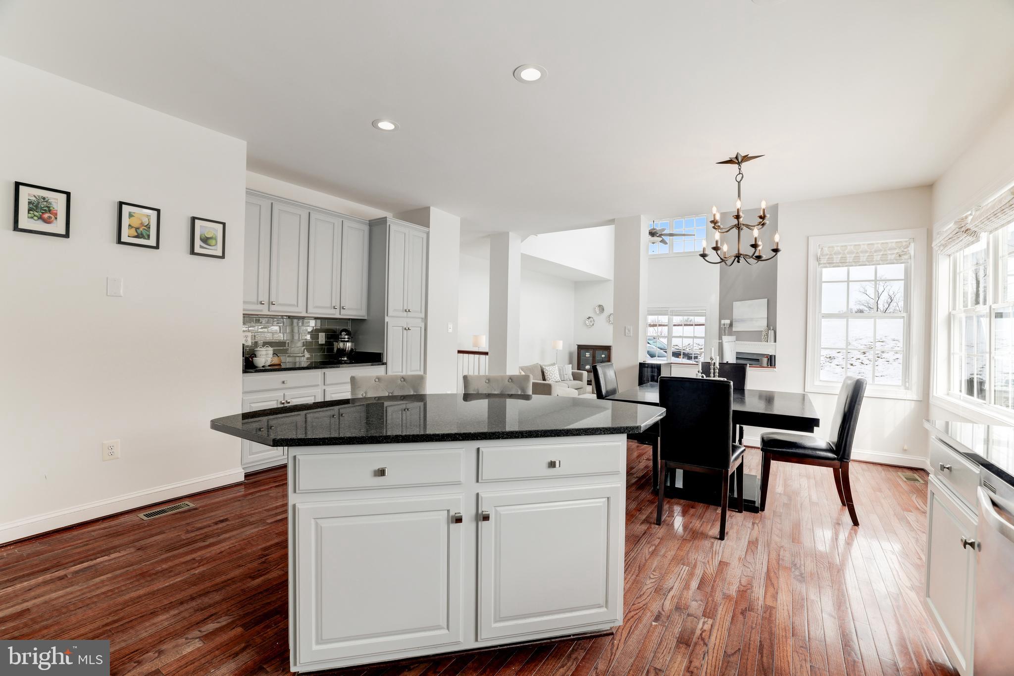 OAK KNOLL FARMS - Residential