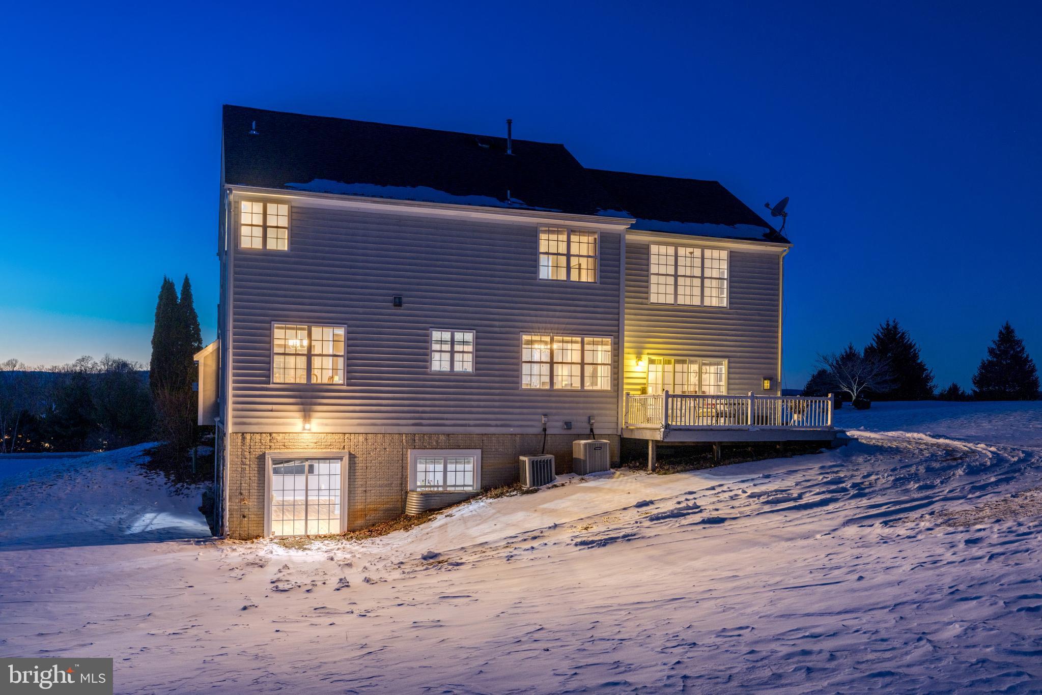 OAK KNOLL FARMS - Residential