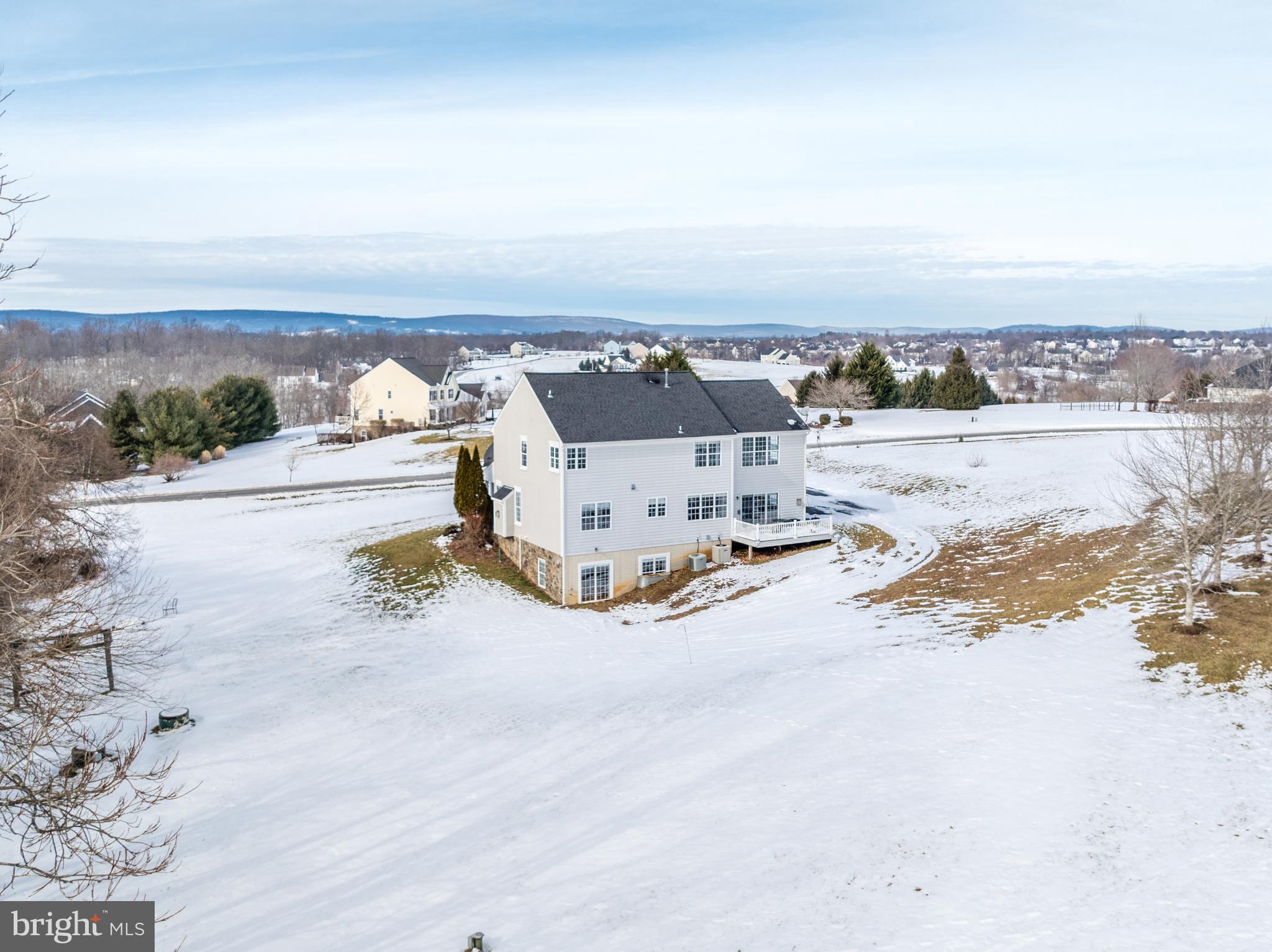 OAK KNOLL FARMS - Residential