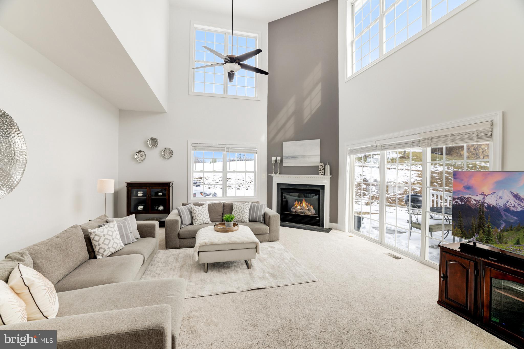 OAK KNOLL FARMS - Residential