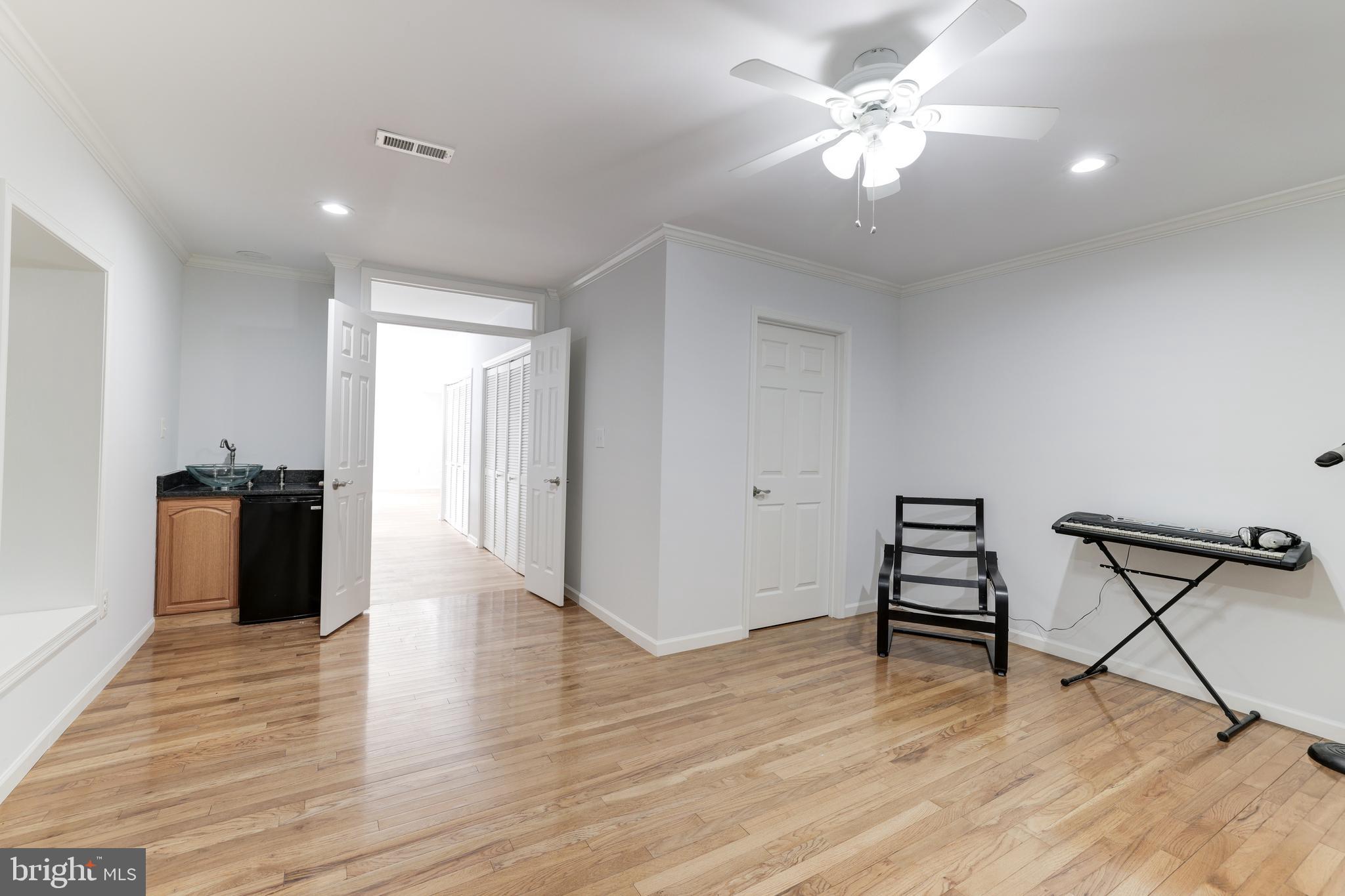 OAK KNOLL FARMS - Residential
