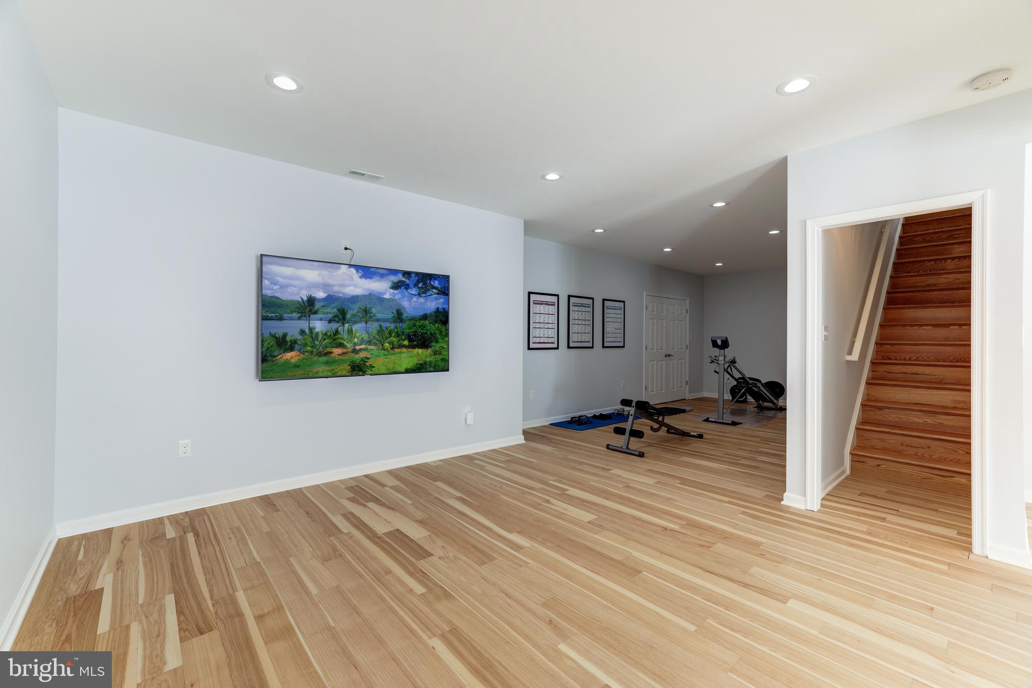 OAK KNOLL FARMS - Residential