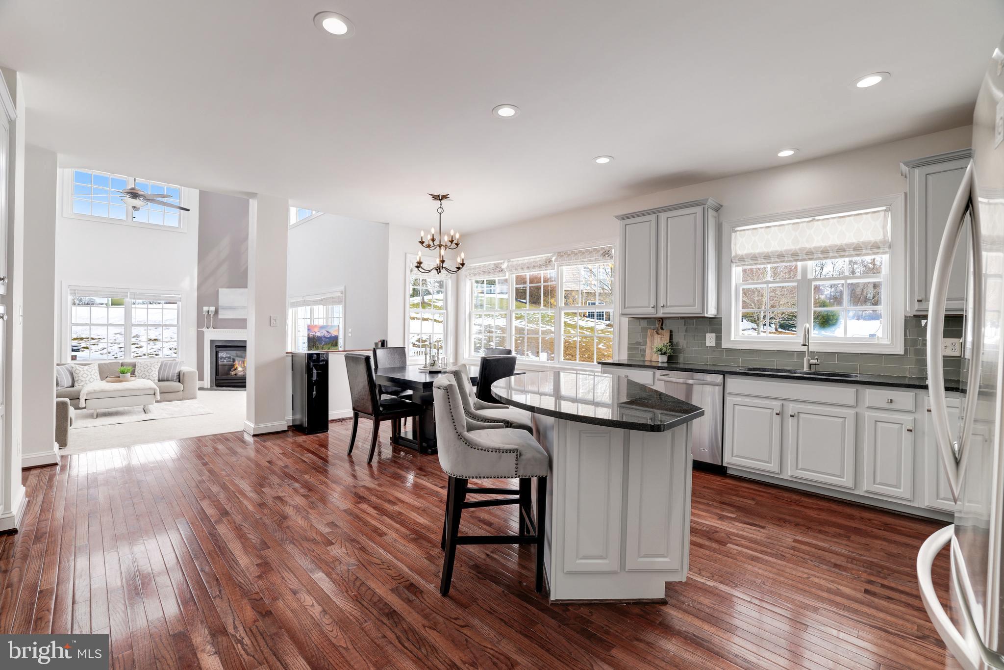 OAK KNOLL FARMS - Residential