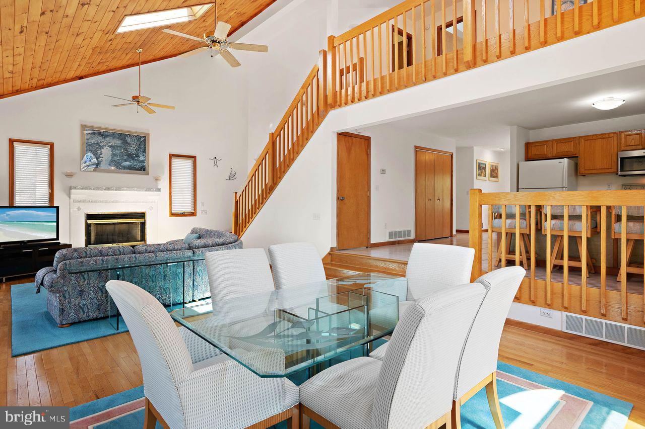 CAT HILL - Residential