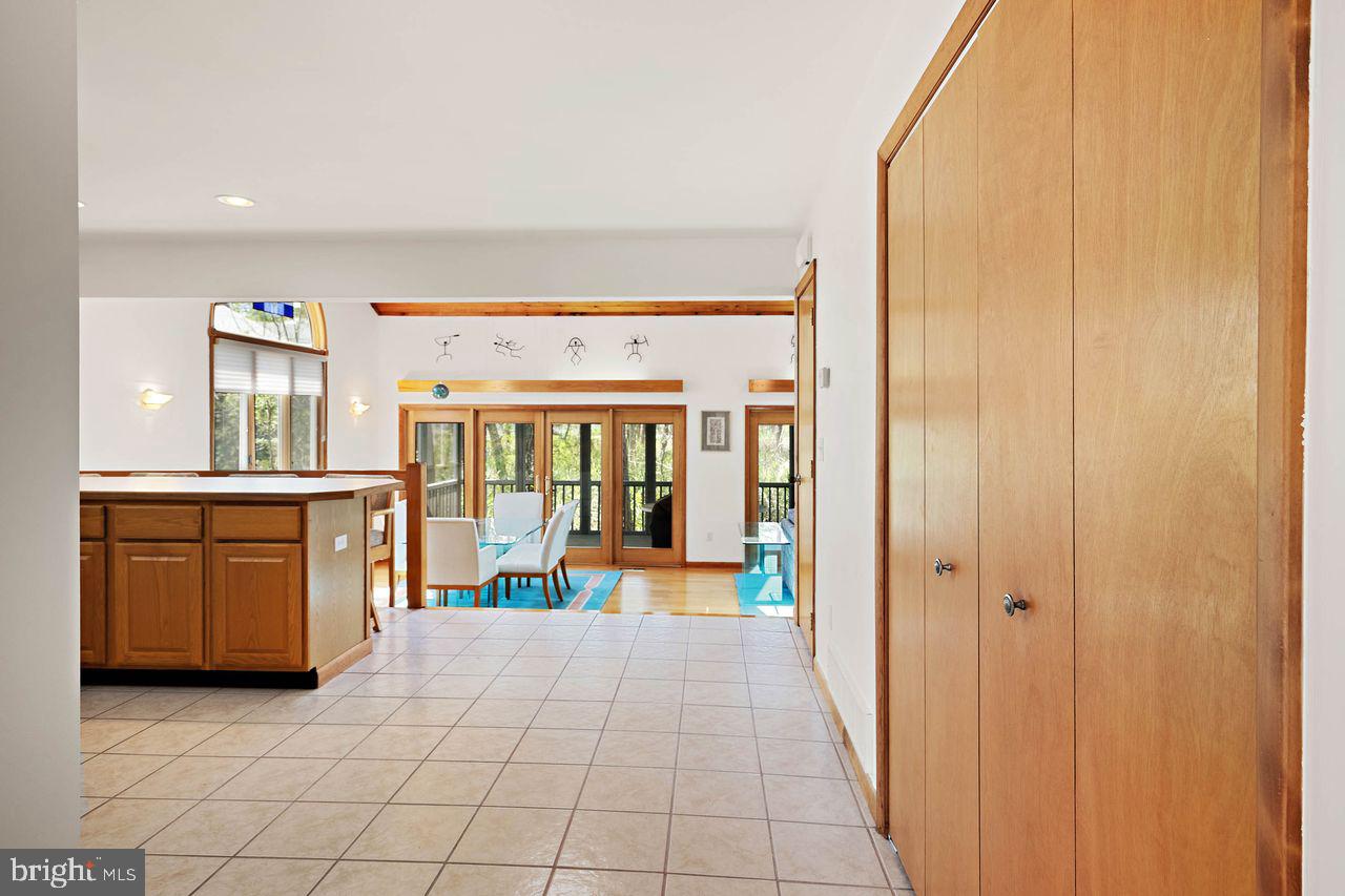CAT HILL - Residential
