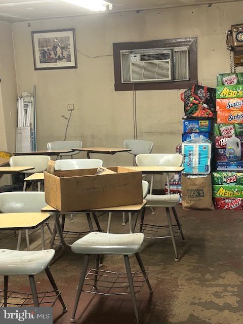HUNTING PARK - Commercial Sale