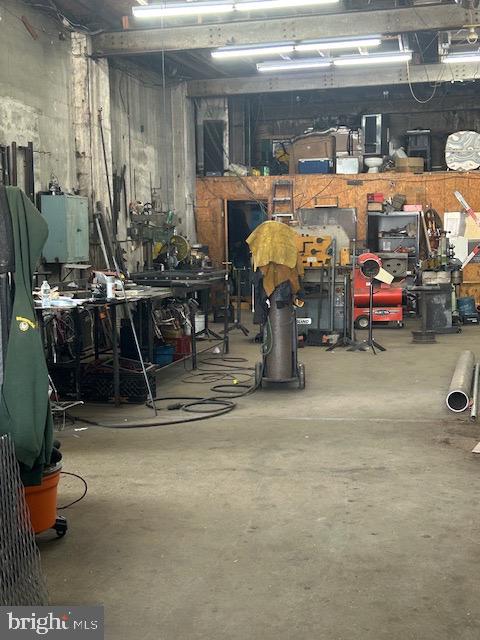 HUNTING PARK - Commercial Sale