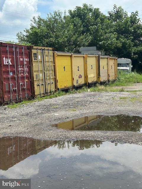 HUNTING PARK - Commercial Sale