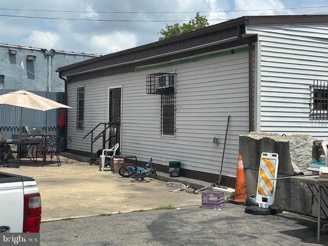HUNTING PARK - Commercial Sale