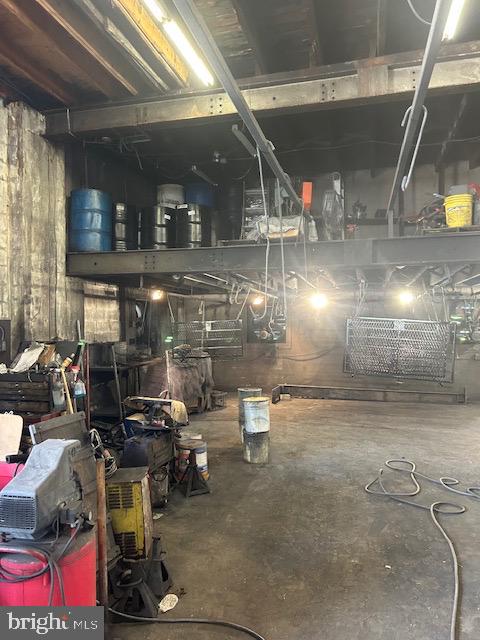 HUNTING PARK - Commercial Sale