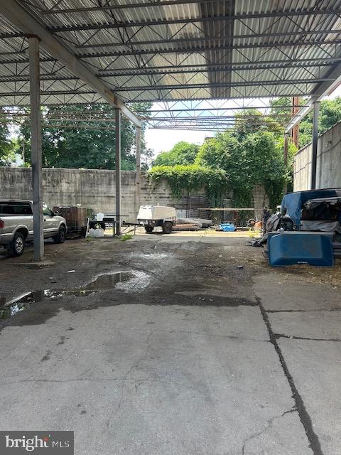 HUNTING PARK - Commercial Sale