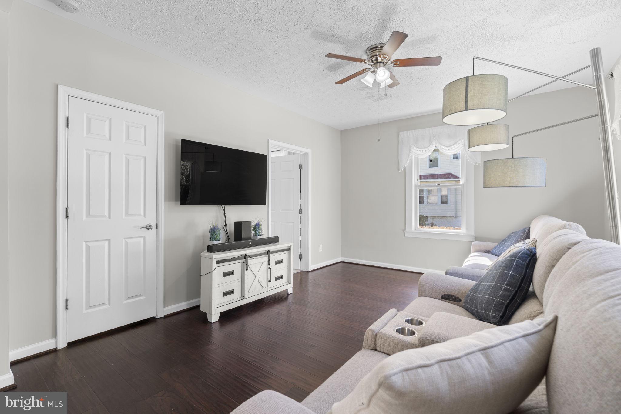 ROSEMONT - Residential