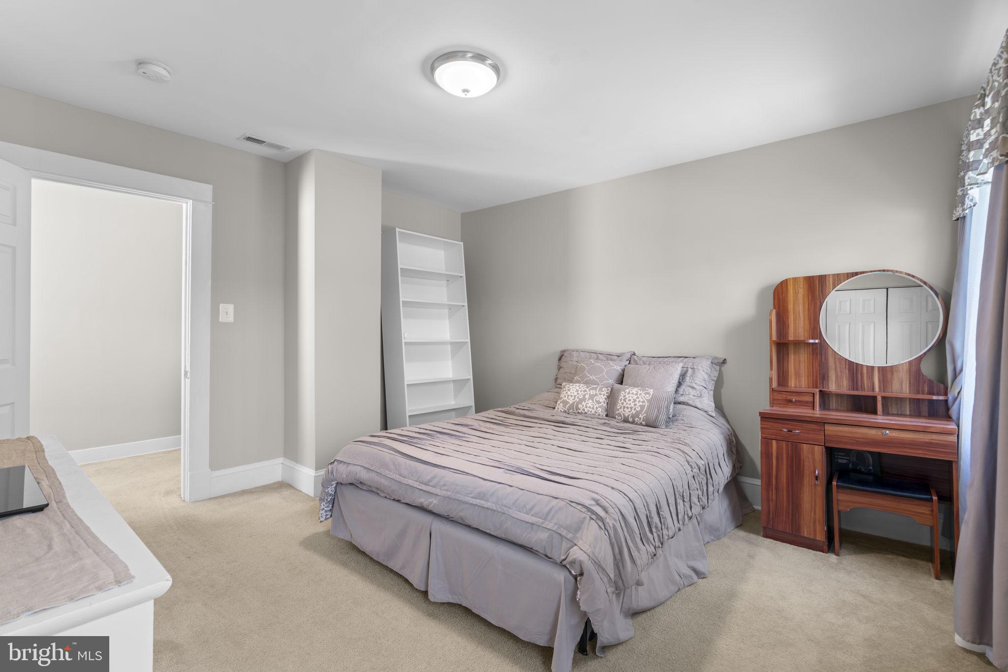 ROSEMONT - Residential