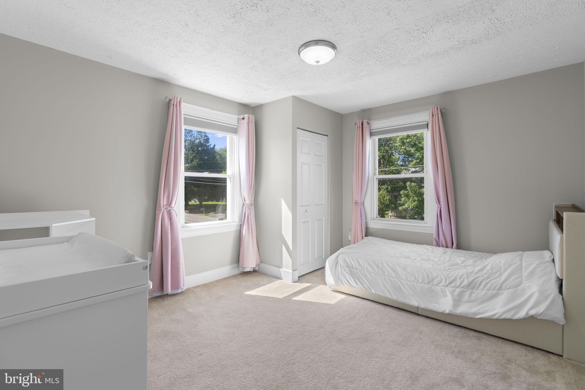 ROSEMONT - Residential